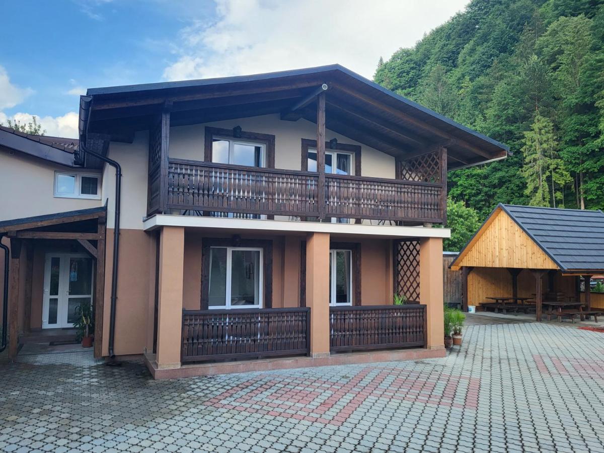 Penzión Jolla Červený Kláštor Exterior foto